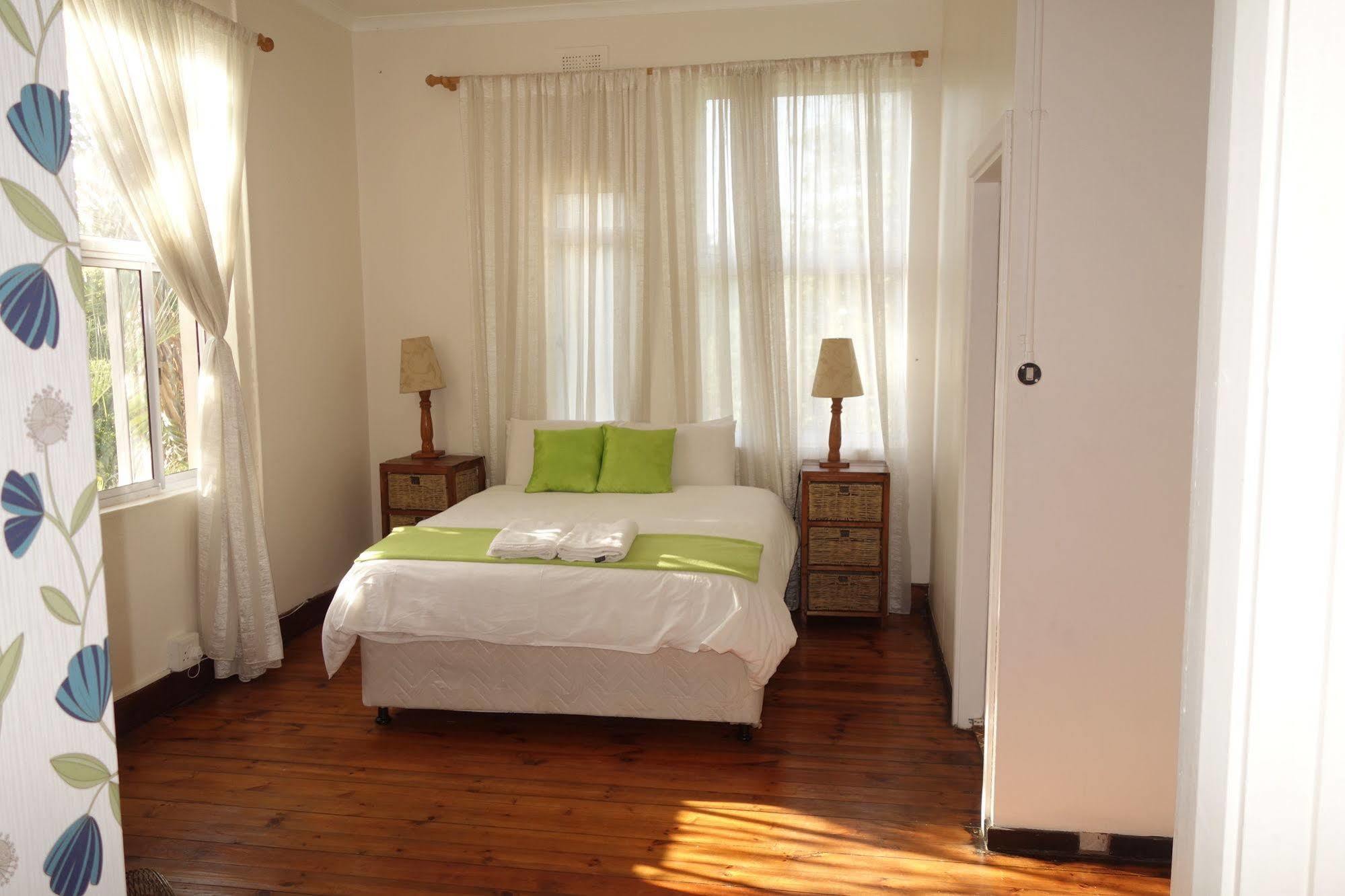 Blue Ocean Dive Resort Умкомас Экстерьер фото